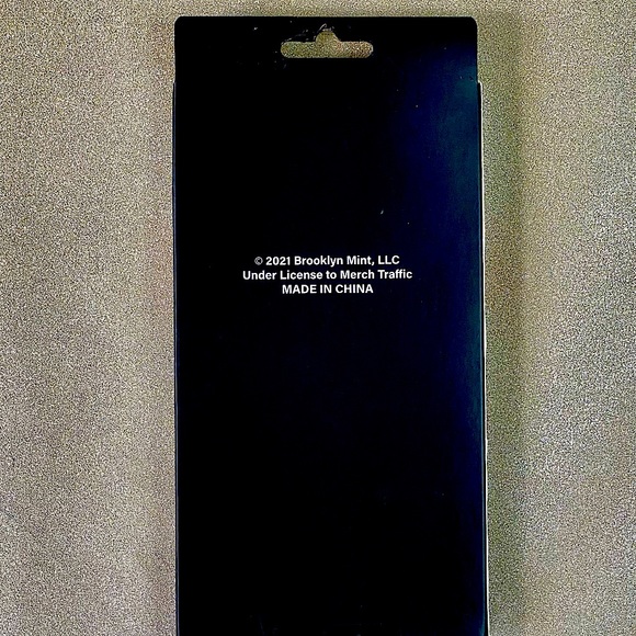 The Notorious Big - Biggie iPhone Case for iPhone 12 or 12 Pro!!!! NWT! Rare! - Picture 5 of 7